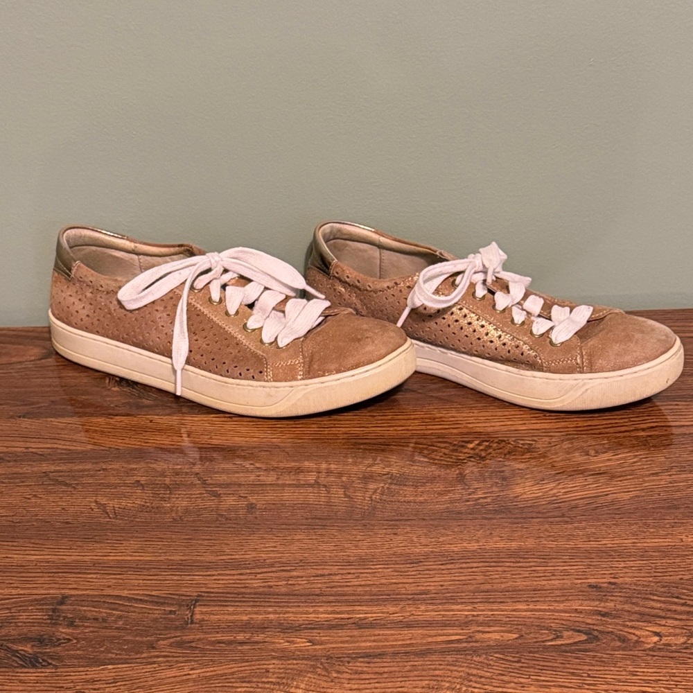 Johnston & Murphy Brown Sneakers with White Laces